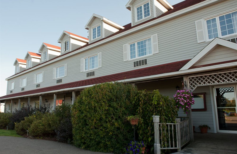 Exterior view of Stanley Bridge Country Resort and Conference Center.