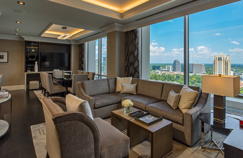 Guest room at The Post Oak at Uptown Houston.