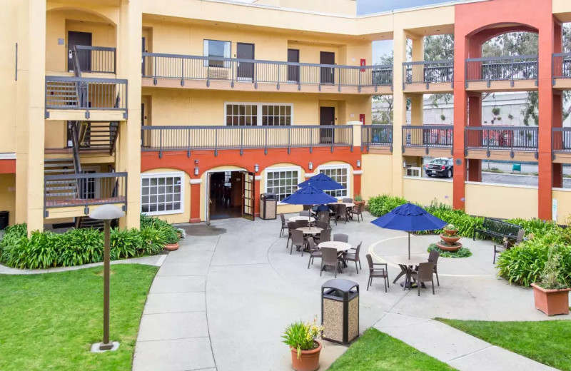 Patio at Comfort Inn 