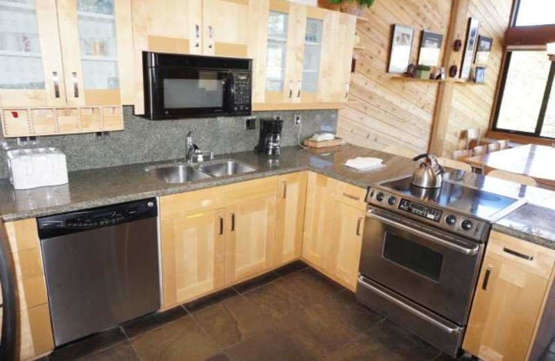 Vacation rental kitchen at JetLiving.