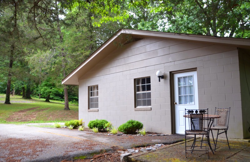 Cabin at The Retreat at Center Hill Lake.