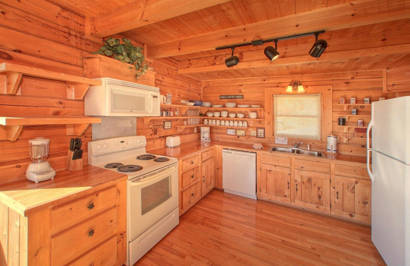 Rental kitchen at American Mountain Rentals.