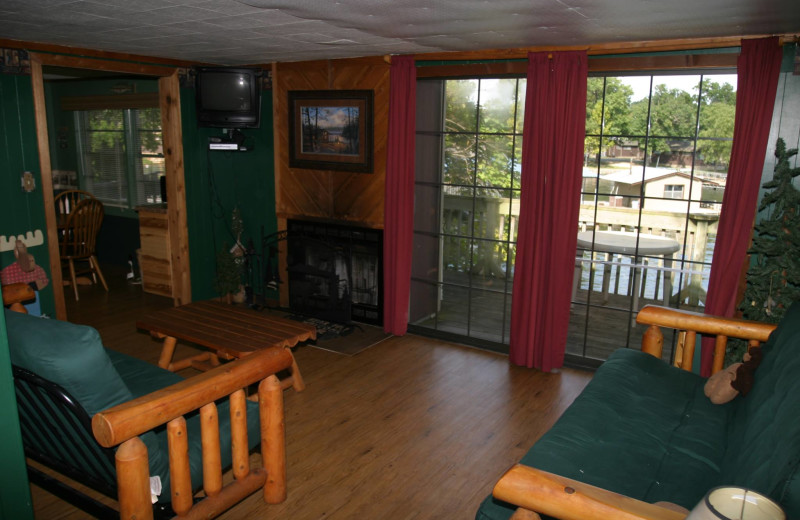 Guest living room at Lakeview Resort - Lake of the Ozarks.