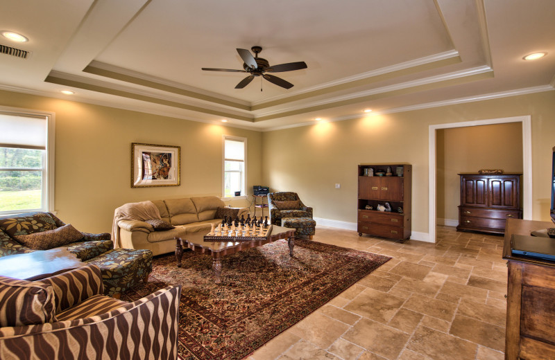 The Knickerbocker Vacation Retreat - Naples Florida Vacation Homes