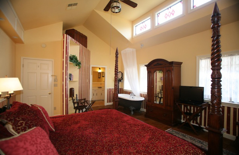 Guest room at Creekhaven Inn.