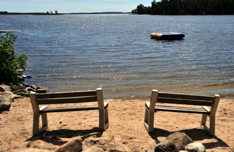 Beach at Voyageur Park Lodge.