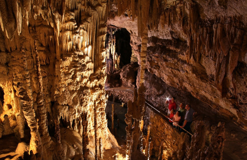 Caves near River City Resorts.