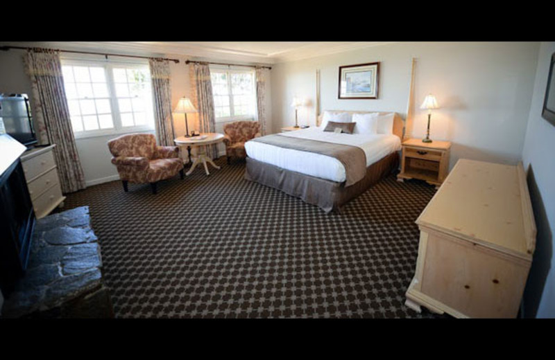 Guest room at Sea Otter Inn.