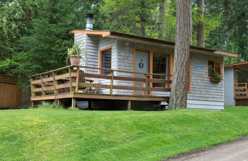 Cottage exterior at Blue Vista Resort.