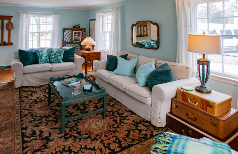 Cottage living room at White Lace Inn.