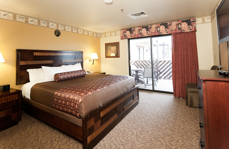 Guest bedroom at Kalahari Waterpark Resort Convention Center.