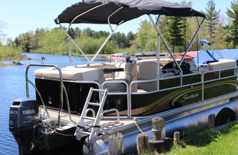 Pontoon rental at Popp's Resort.