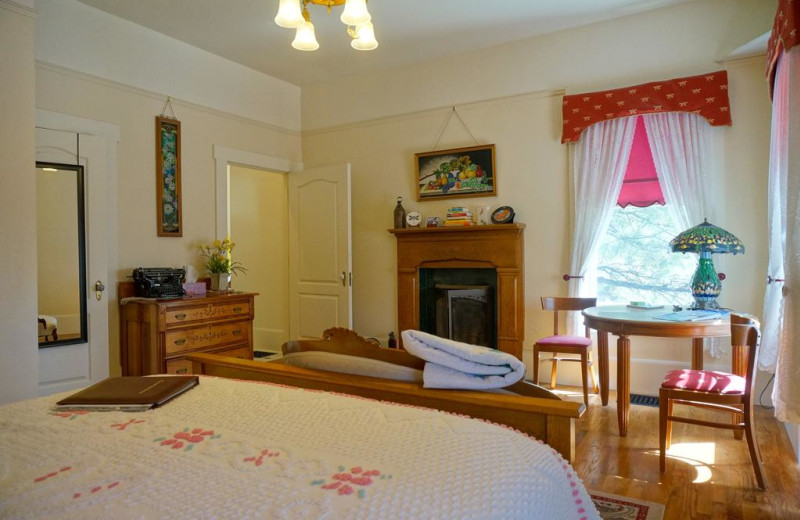 Guest room at Starlight Pines B & B.