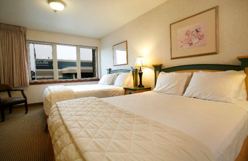 Two Bed Guest Rooms at Inn at Seaside 