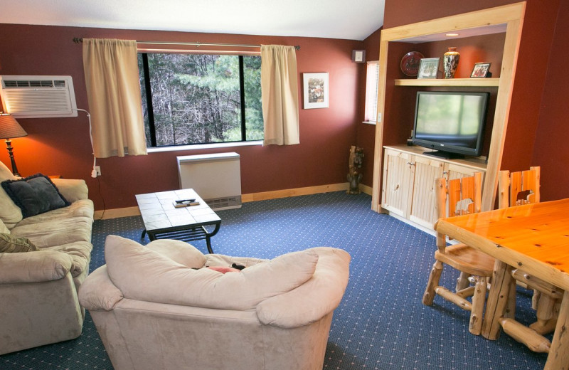 Guest living room at Black Bear Lodge.