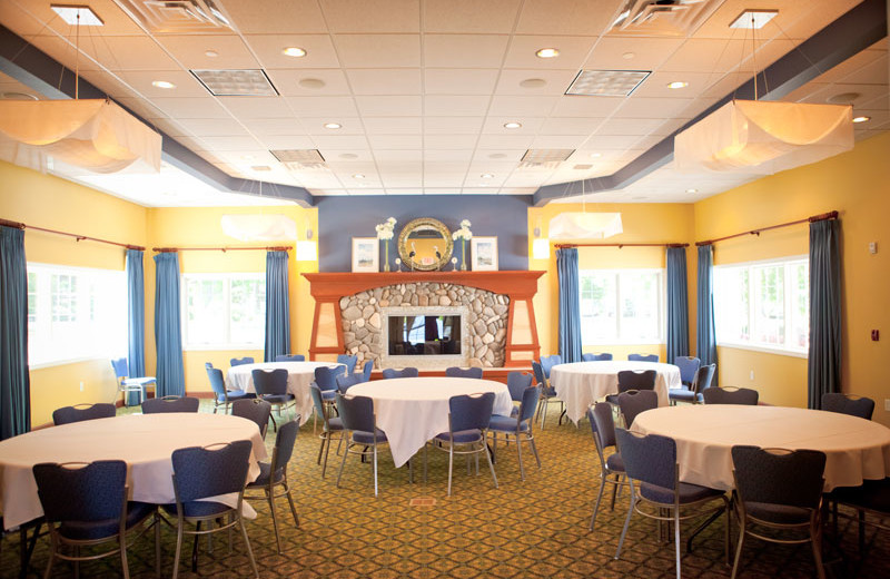 Meeting room at Bay Pointe Inn Lakefront Resort.