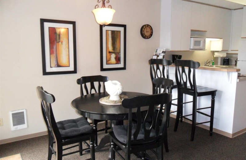 Guest kitchen and dining area at The Grey Gull.