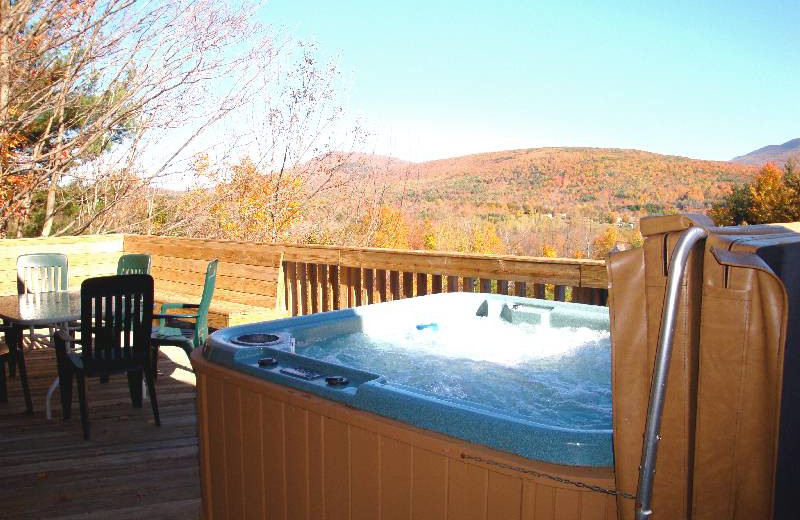 Outdoor hot tub at Cuomo's Cove.