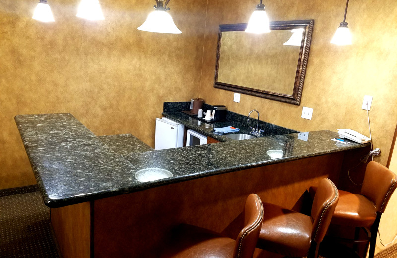 Some of our rooms have a granite bar for serving. perfect for entertaining. Plan your next party at Rushmore Express in one of our large suites.