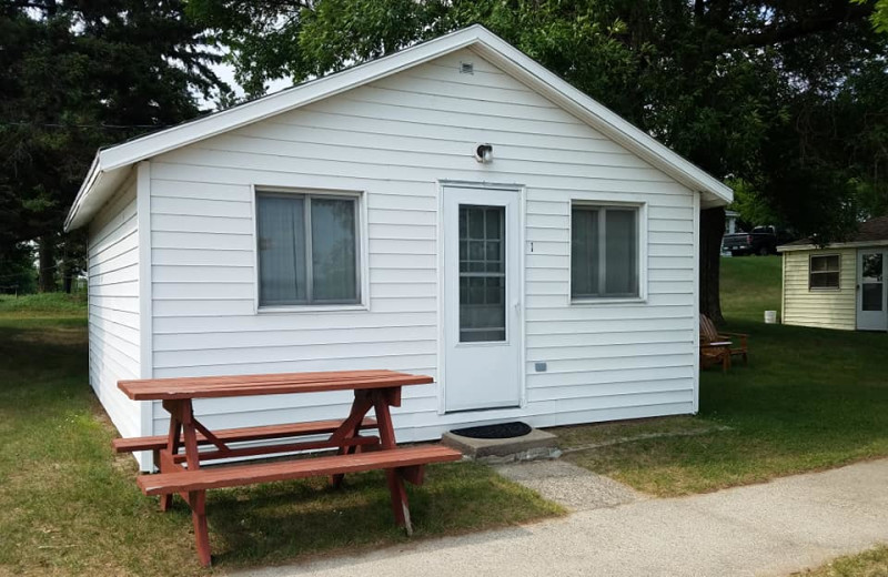 Cabin exterior at Abbywood Resort.