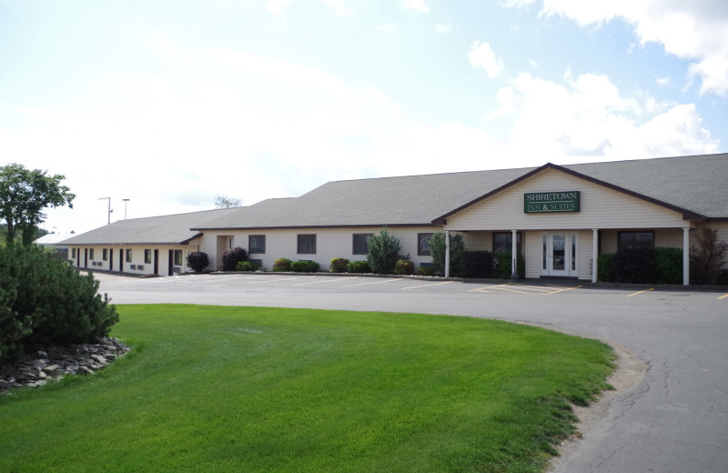 Exterior view of Shiretown Inn 