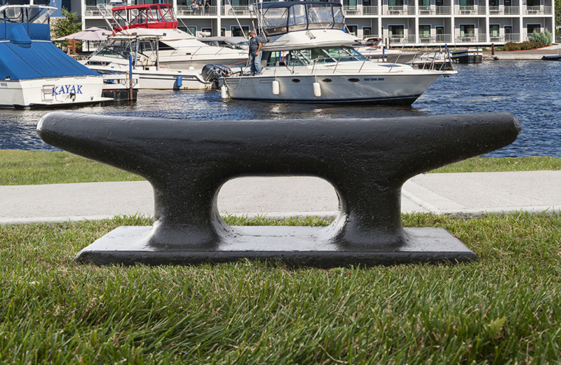 Park Point Marina Inn