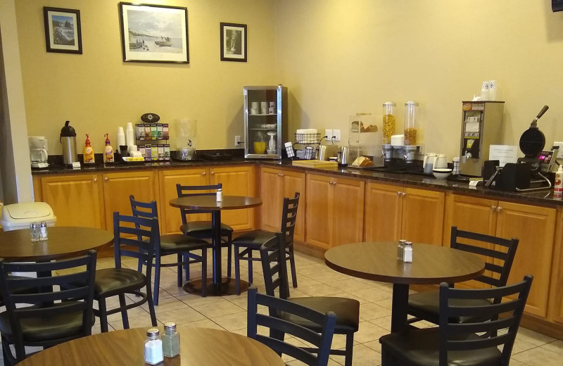 Dining at Port Angeles Inn.