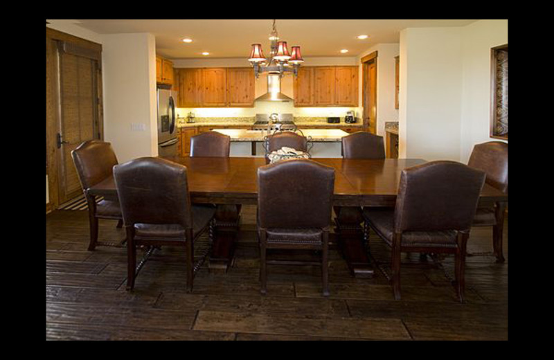 Vacation rental dining room at Mammoth Property Reservations.