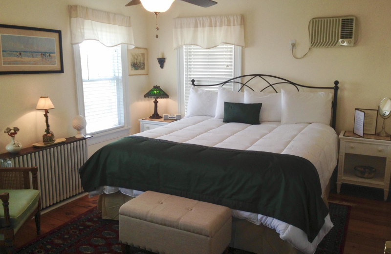 Guest room at Sterling Harbor House B 