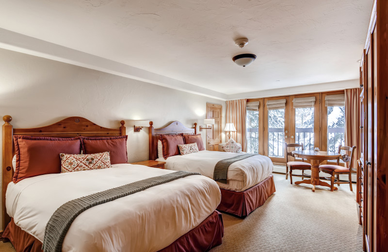 Guest room at The Pines Lodge, A RockResort.