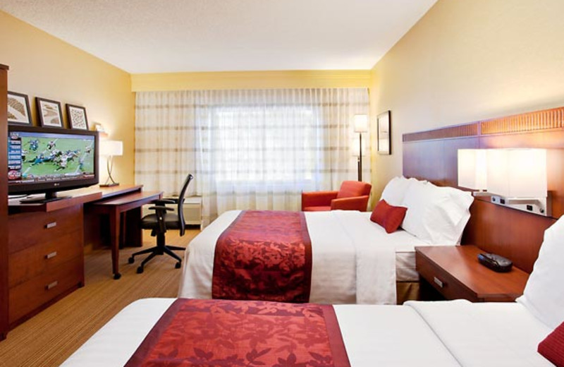 Two bed guest room at Courtyard by Marriott Laguna Hills Irvine Spectrum/Orange County.