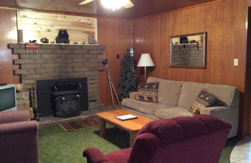 Cabin living room at Bear Paw Lodge.