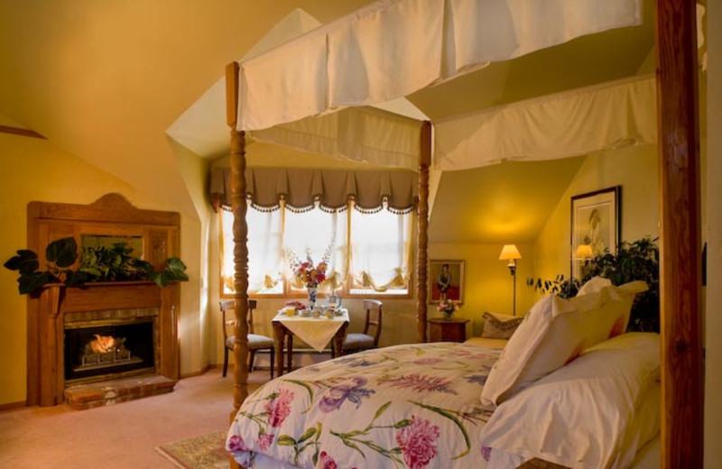 Guest room at Old Thyme Inn.