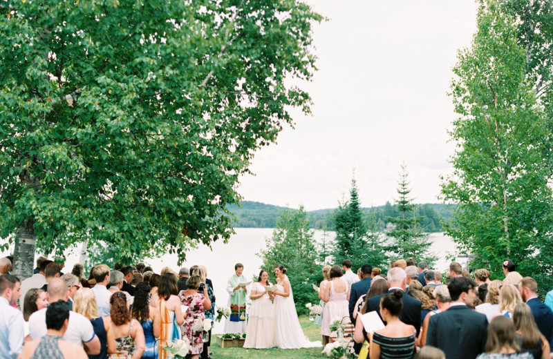 Weddings at Algonquin Log Cabin.