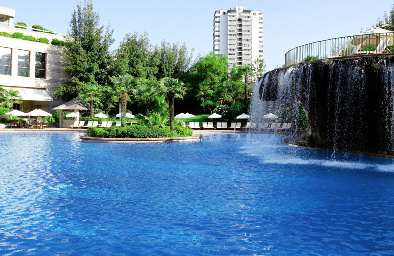 Outdoor pool at Hyatt Regency Santiago.