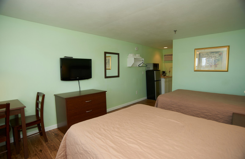 Guest room at Marguerite Motel.