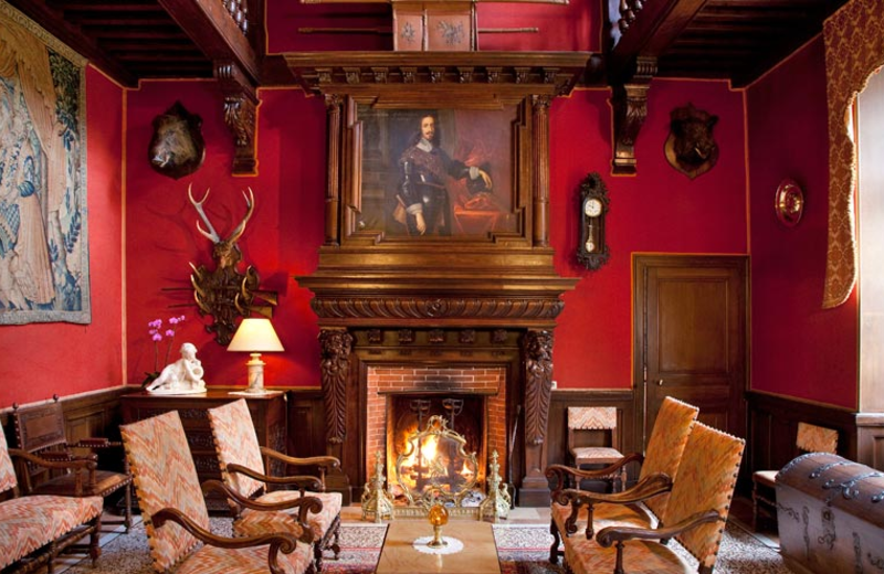 Lounge at Château de Rigny.