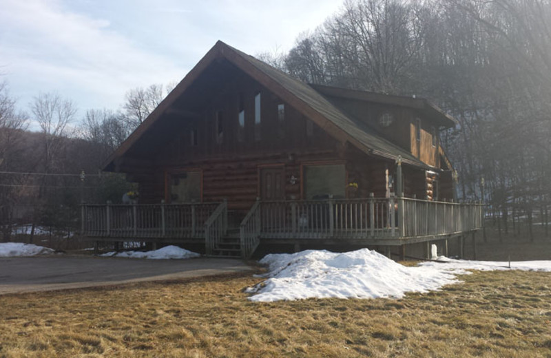 Cabin exterior at Cedar Valley Lodge.