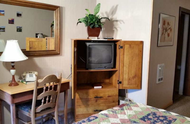 Guest room at The Lantern Inn.