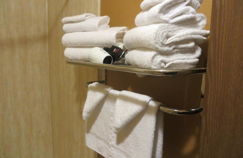 Towels at Old Town Inn.