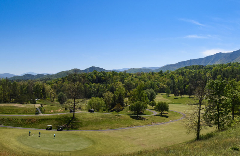 Golf course near Dogwood Cabins LLC.