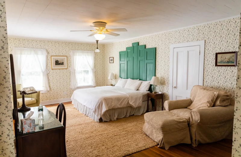 Guest room at House on Chase Creek.