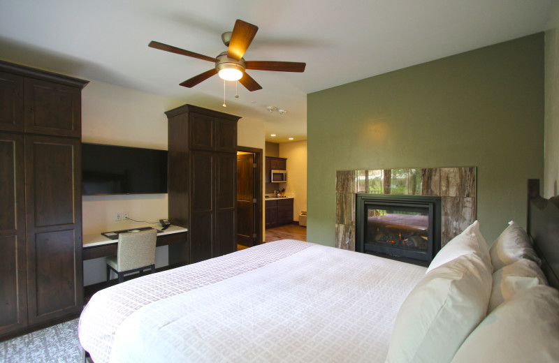 Guest bedroom at Mt. Princeton Hot Springs Resort.