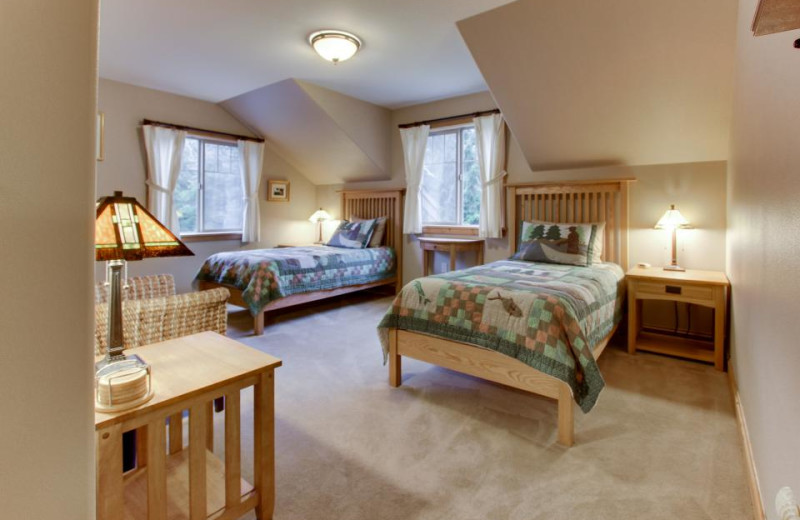 Guest room at Olympic Foothills Lodge.