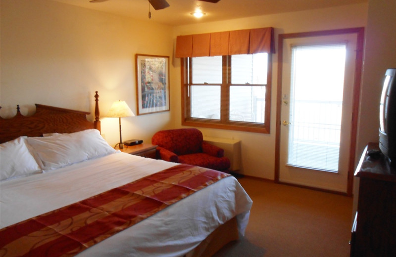 Guest bedroom at Pheasant Park Resort.