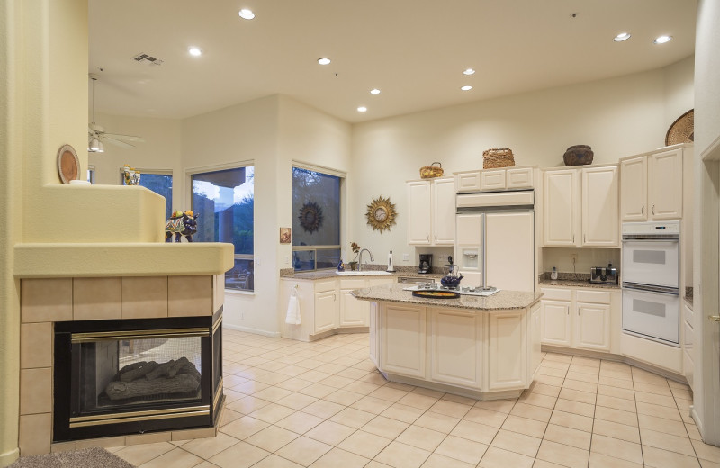 Rental kitchen at Padzu Vacation Homes - Scottdale.