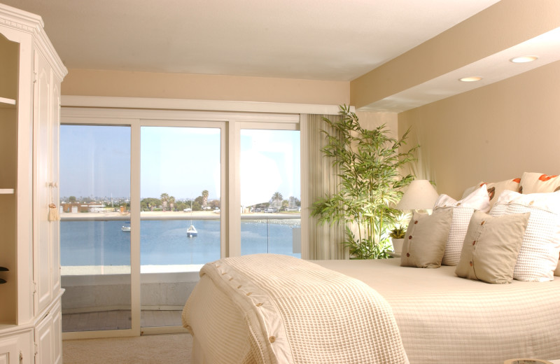 Rental bedroom at Beach and Bayside Vacations.
