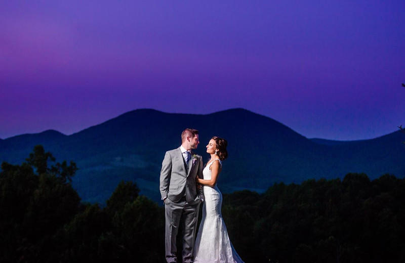 Weddings at House Mountain Inn.