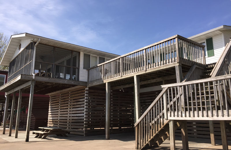 Cabin exterior at Cedar Valley Lodge.