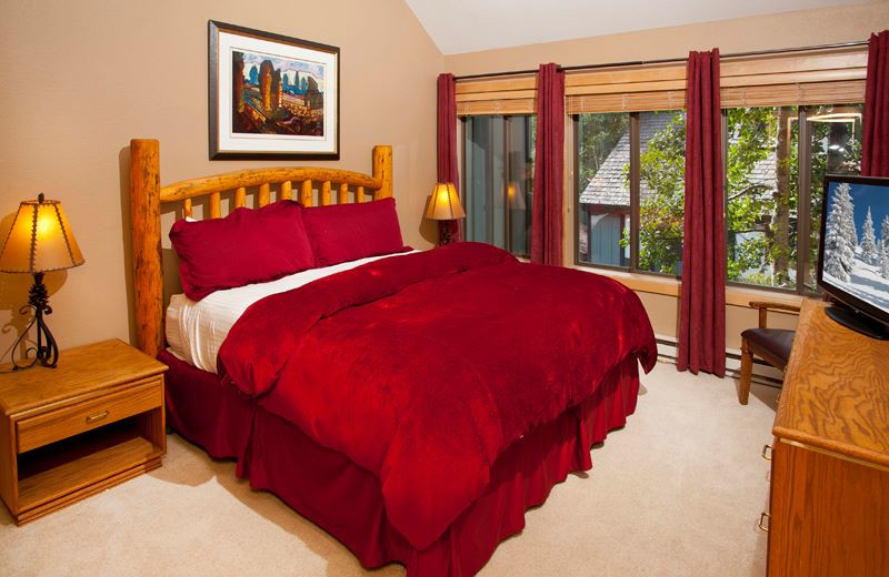 Vacation rental bedroom at Vail Racquet Club.